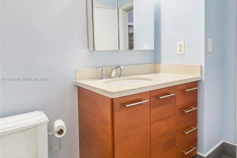 Купить таунхаус в Майами-Лейкс, Флорида 3 спальни, 162.21м2, № 2022050 - фото 17