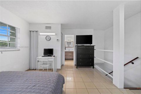 Condominio en venta en Miami, Florida, 1 dormitorio, 67.17 m2 № 1931823 - foto 4