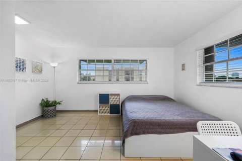 Condominio en venta en Miami, Florida, 1 dormitorio, 67.17 m2 № 1931823 - foto 9
