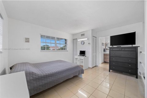 Condominio en venta en Miami, Florida, 1 dormitorio, 67.17 m2 № 1931823 - foto 5