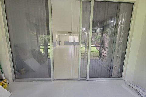 Condo in Pompano Beach, Florida, 3 bedrooms  № 2250262 - photo 26