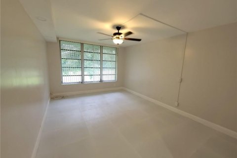 Condo in Pompano Beach, Florida, 3 bedrooms  № 2250262 - photo 19