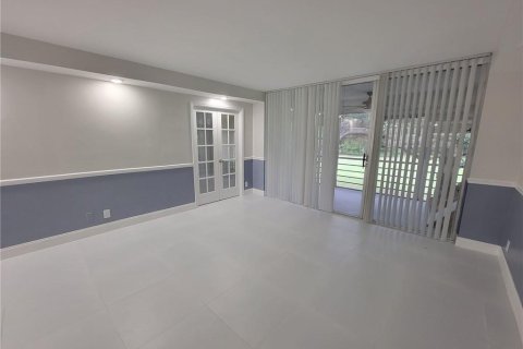 Condominio en Pompano Beach, Florida, 3 dormitorios  № 2250262