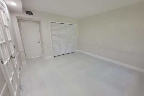 Condo in Pompano Beach, Florida, 3 bedrooms  № 2250262 - photo 28