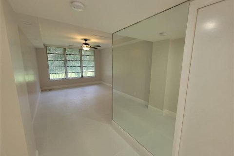 Condo in Pompano Beach, Florida, 3 bedrooms  № 2250262 - photo 14