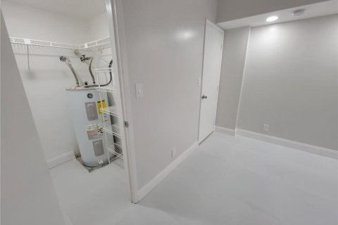 Condo in Pompano Beach, Florida, 3 bedrooms  № 2250262 - photo 20