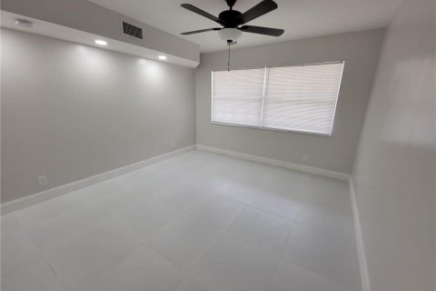 Condo in Pompano Beach, Florida, 3 bedrooms  № 2250262 - photo 23