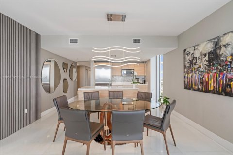 Снять в аренду кондоминиум в Норт-Майами-Бич, Флорида 3 спальни, 144.56м2, № 1959396 - фото 8