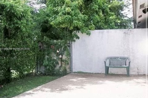 Villa ou maison à vendre à Coral Springs, Floride: 3 chambres, 155.89 m2 № 1988655 - photo 4