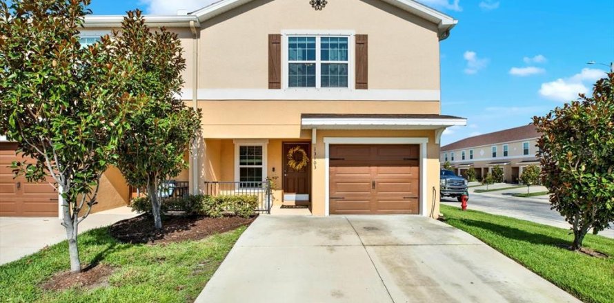 Adosado en Gibsonton, Florida 3 dormitorios, 168.15 m2 № 1833492