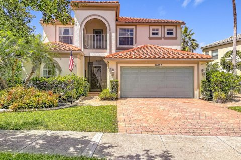 House in Port St. Lucie, Florida 3 bedrooms, 328.78 sq.m. № 2270928 - photo 6