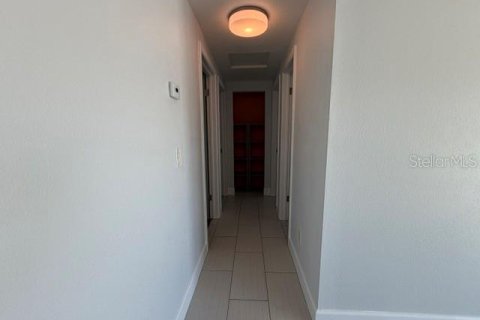 Casa en alquiler en Tampa, Florida, 3 dormitorios, 83.61 m2 № 2231364 - foto 10
