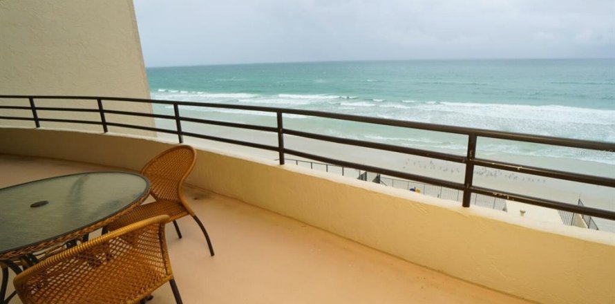 Villa ou maison à Daytona Beach, Floride 2 chambres, 125.14 m2 № 1833190