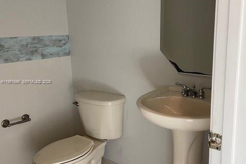 Villa ou maison à louer à Weston, Floride: 4 chambres, 183.76 m2 № 2024299 - photo 25