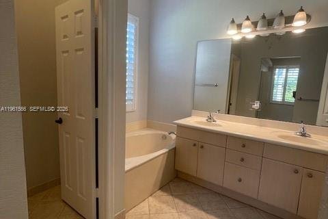 Villa ou maison à louer à Weston, Floride: 4 chambres, 183.76 m2 № 2024299 - photo 21