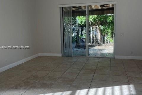 Villa ou maison à louer à Weston, Floride: 4 chambres, 183.76 m2 № 2024299 - photo 13