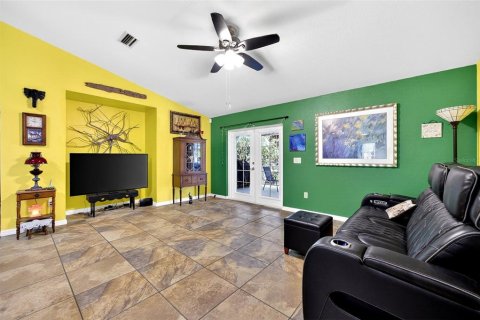Villa ou maison à vendre à North Port, Floride: 3 chambres, 152.45 m2 № 2142431 - photo 12