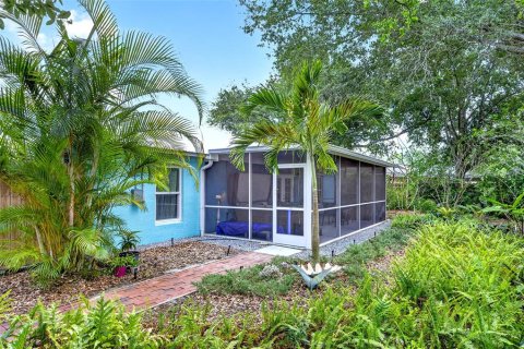 Villa ou maison à vendre à North Port, Floride: 3 chambres, 152.45 m2 № 2142431 - photo 27