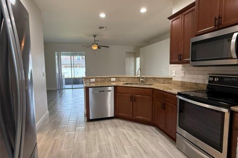 Villa ou maison à louer à Lakeland, Floride: 4 chambres, 194.63 m2 № 2109551 - photo 7
