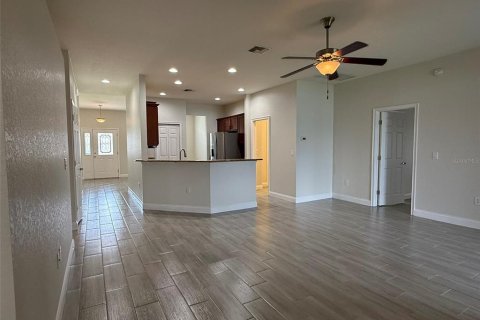 Villa ou maison à louer à Lakeland, Floride: 4 chambres, 194.63 m2 № 2109551 - photo 9