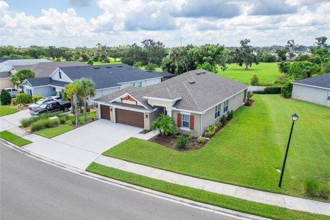 House in Palmetto, Florida 3 bedrooms, 188.5 sq.m. № 1895124 - photo 2