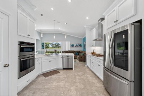 House in Palmetto, Florida 3 bedrooms, 188.5 sq.m. № 1895124 - photo 5