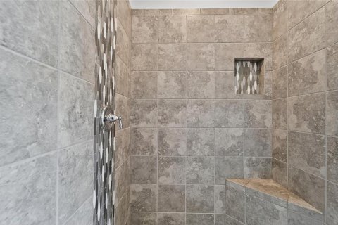 House in Palmetto, Florida 3 bedrooms, 188.5 sq.m. № 1895124 - photo 21