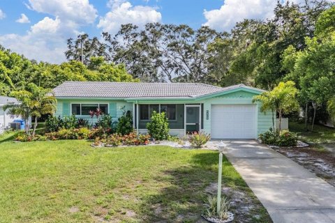 House in Clearwater, Florida 2 bedrooms, 101.82 sq.m. № 1824756 - photo 2