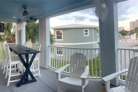 House in Jensen Beach, Florida 4 bedrooms, 158.03 sq.m. № 2088039 - photo 20