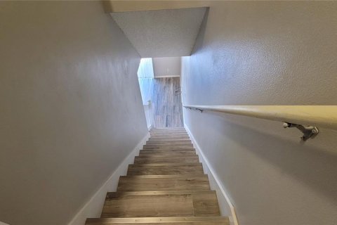 Touwnhouse à louer à Bradenton, Floride: 2 chambres, 100.33 m2 № 2411684 - photo 7
