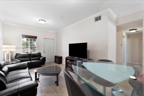 Condominio en venta en Hialeah, Florida, 3 dormitorios, 110.18 m2 № 1890564 - foto 6