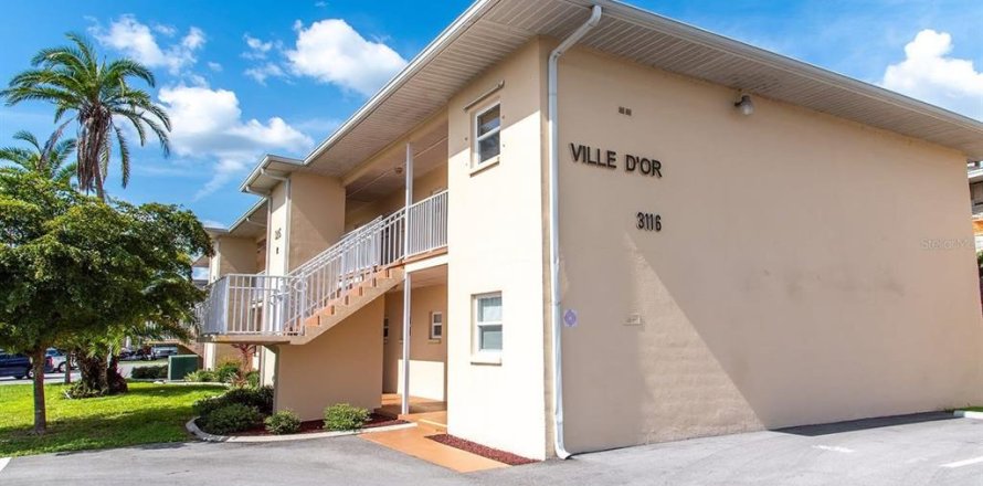 Condominio en Port Charlotte, Florida, 1 dormitorio № 1802150