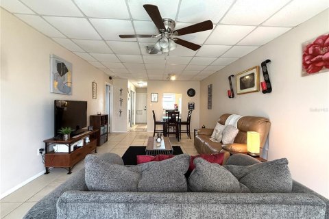 Condominio en venta en Port Charlotte, Florida, 1 dormitorio, 81.29 m2 № 1802150 - foto 11