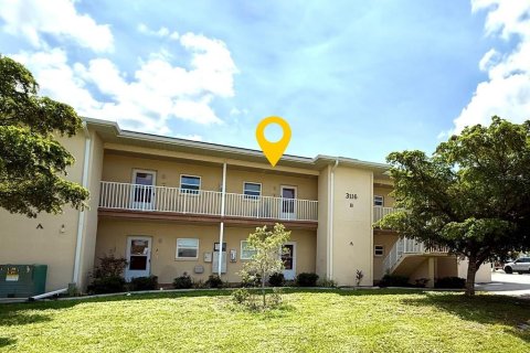Condominio en venta en Port Charlotte, Florida, 1 dormitorio, 81.29 m2 № 1802150 - foto 2