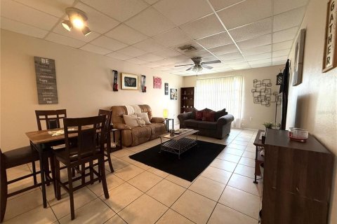 Condo in Port Charlotte, Florida, 1 bedroom  № 1802150 - photo 9