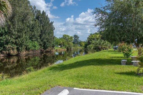 Condo in Port Charlotte, Florida, 1 bedroom  № 1802150 - photo 22