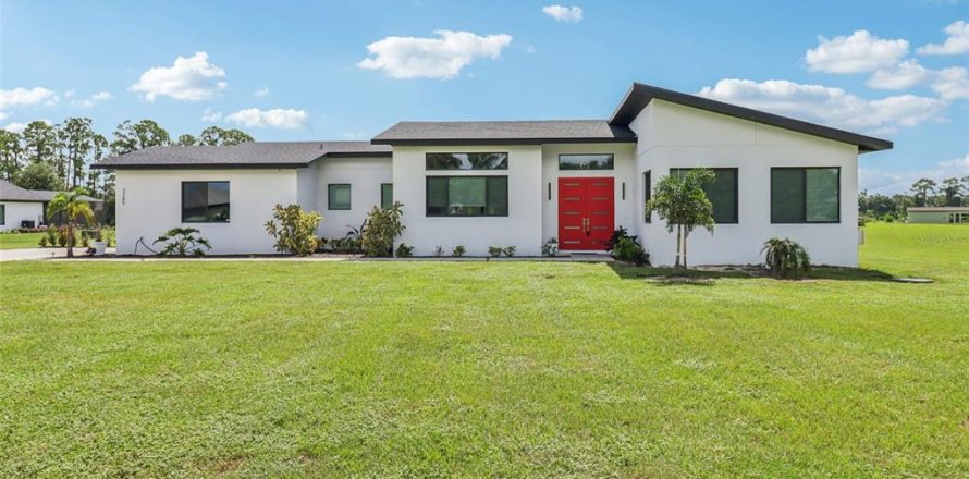 Villa ou maison à Tavares, Floride 3 chambres, 187.11 m2 № 1839012