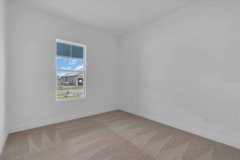 Casa en venta en Zephyrhills, Florida, 4 dormitorios, 229.28 m2 № 1917932 - foto 9