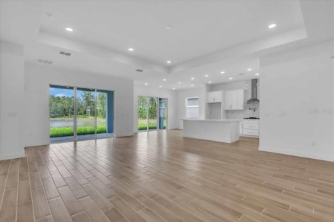 Casa en venta en Zephyrhills, Florida, 4 dormitorios, 229.28 m2 № 1917932 - foto 13