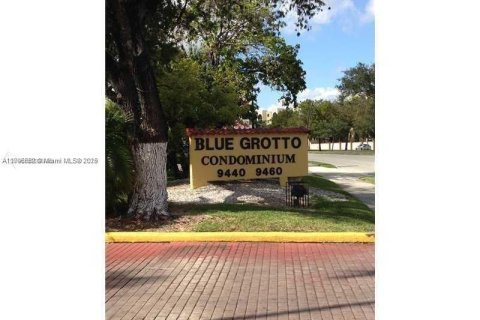 Copropriété à louer à Miami, Floride: 2 chambres, 91.42 m2 № 1957102 - photo 1