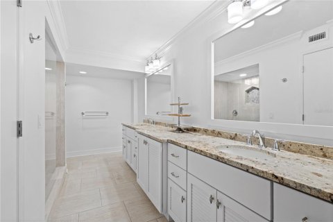 Купить кондоминиум в Сарасота, Флорида 9 комнат, 139.17м2, № 2148038 - фото 20