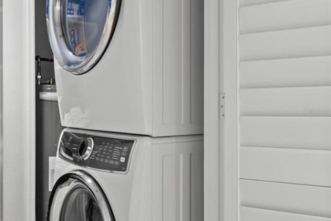 Купить кондоминиум в Сарасота, Флорида 9 комнат, 139.17м2, № 2148038 - фото 10