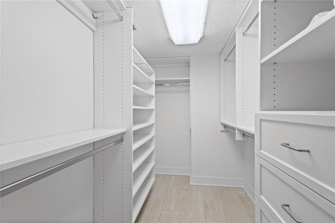 Купить кондоминиум в Сарасота, Флорида 9 комнат, 139.17м2, № 2148038 - фото 23