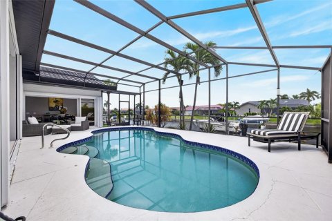 Villa ou maison à vendre à Punta Gorda, Floride: 3 chambres, 197.32 m2 № 2310241 - photo 2