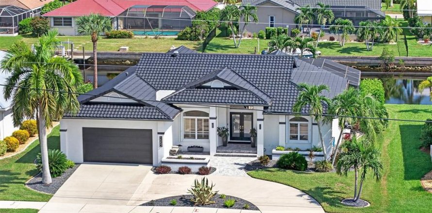 Villa ou maison à Punta Gorda, Floride 3 chambres, 197.32 m2 № 2310241