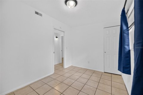 Купить коммерческую недвижимость в Тампа, Флорида 8 спален, 146.41м2, № 2201123 - фото 21