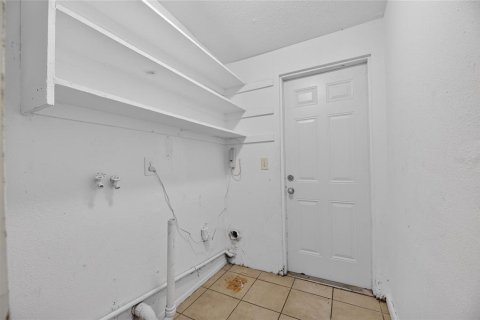 Купить коммерческую недвижимость в Тампа, Флорида 8 спален, 146.41м2, № 2201123 - фото 25