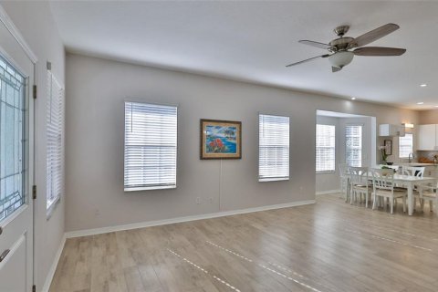 Casa en venta en New Smyrna Beach, Florida, 4 dormitorios, 158.03 m2 № 1565511 - foto 5