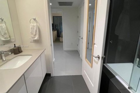 Copropriété à louer à Miami, Floride: 1 chambre, 78.97 m2 № 1985460 - photo 9