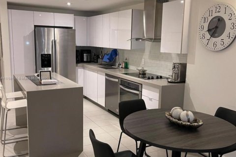 Copropriété à louer à Miami, Floride: 1 chambre, 78.97 m2 № 1985460 - photo 7